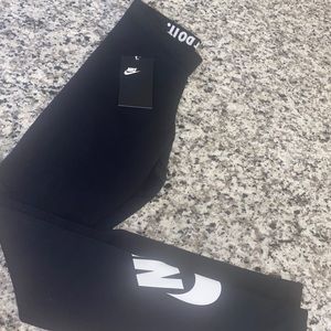 women’s Nike leggings size extra small